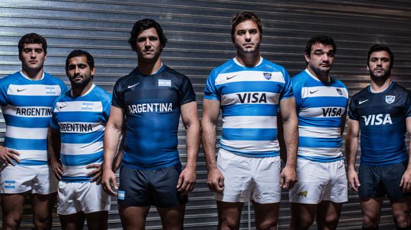 Los Pumas con uniforme nuevo