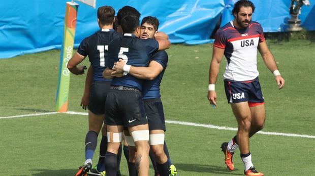 Los Pumas 7 sufrieron pero ganaron en su debut